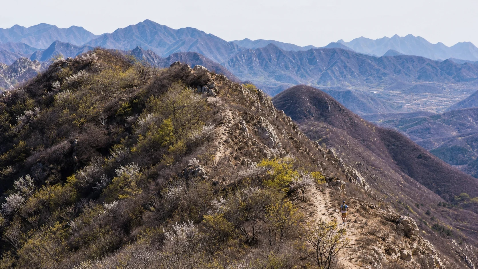 北京山地春日山径